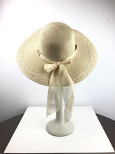 Load image into Gallery viewer, APIA PAPER BEACH HAT
