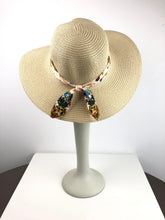 Load image into Gallery viewer, ARUBA PAPER BEACH HAT
