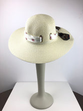 Load image into Gallery viewer, ARUBA PAPER BEACH HAT

