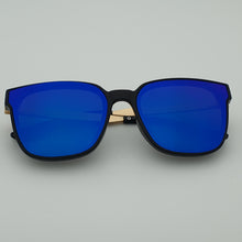 Load image into Gallery viewer, WAYFARER SUNGLASSES
