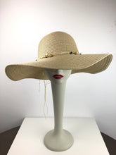 Load image into Gallery viewer, BEADS BEACH HAT
