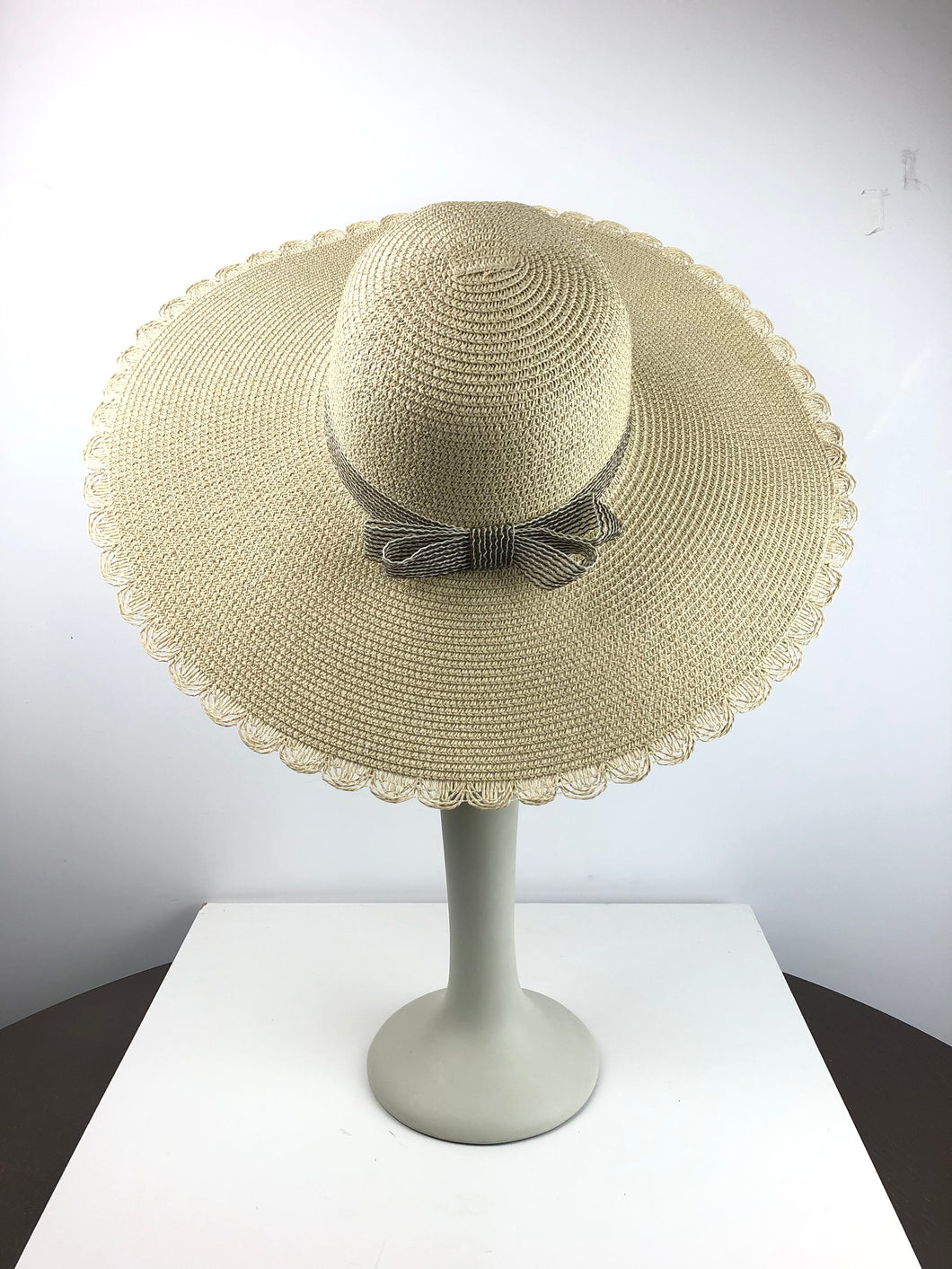 CLASSY - PAPER BEACH HAT