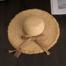 Load image into Gallery viewer, CLIVIA - HANDMADE STRAW BEACH HAT
