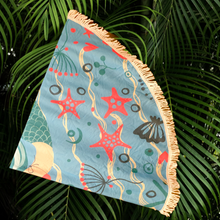 Load image into Gallery viewer, MERMAID LOVE ROUND TOWEL
